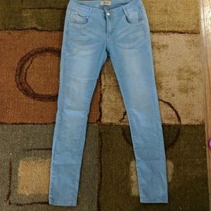 Stretchy skinny jeans